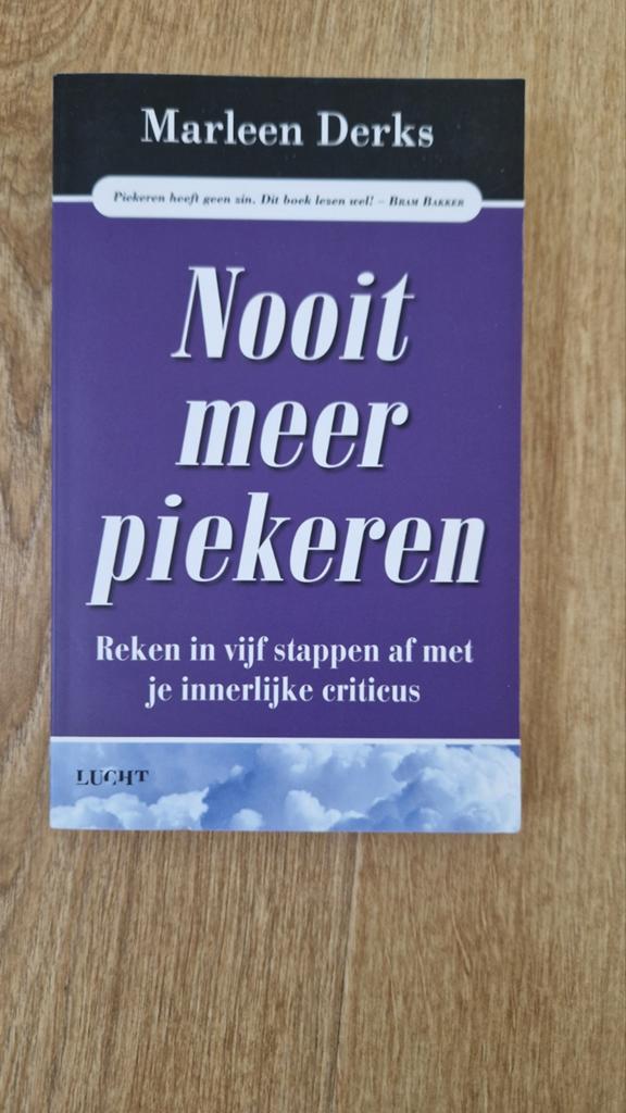 Marleen Derks - Nooit meer piekeren, Ophalen of Verzenden, Zo goed als nieuw, Marleen Derks