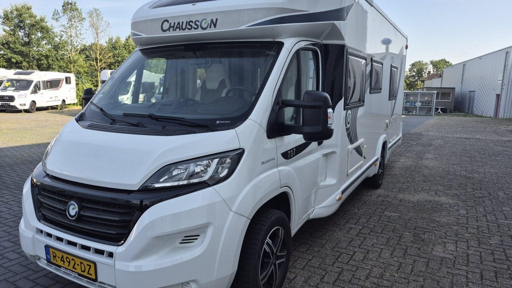Chausson Welcome 737 Schotel-Levelsysteem-airc, Caravans en Kamperen, Fiat, Luifel, L-zit, Koelkast