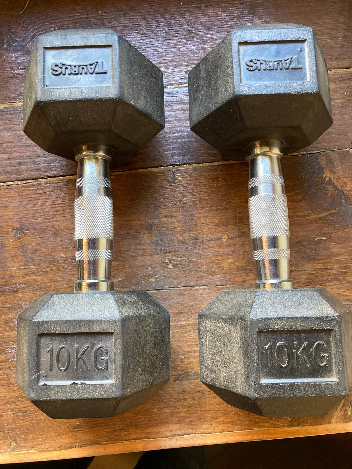 2x10kg Taurus dumbbells - Zo goed als nieuw, Sport en Fitness, Fitnessmaterialen, Ophalen, Zo goed als nieuw, Armen, Dumbbell