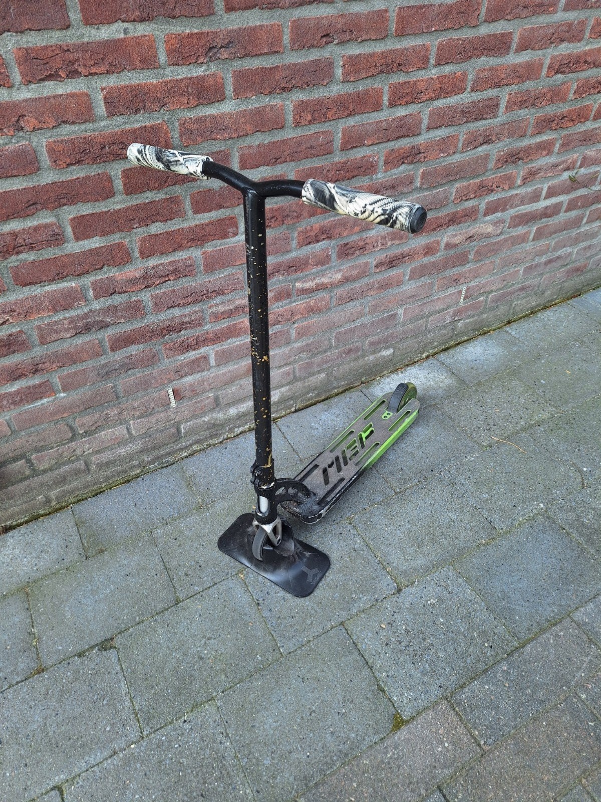 MGP stuntstep inclusief standaard., Fietsen en Brommers, Steps, Ophalen, Gebruikt, Gewone step, MGP