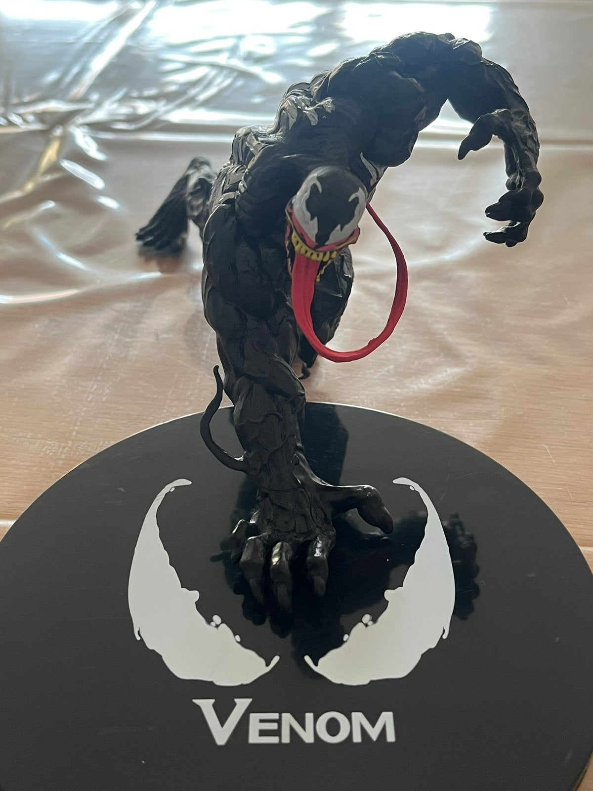 Venom Met Onderplaat, Ophalen of Verzenden, Zo goed als nieuw