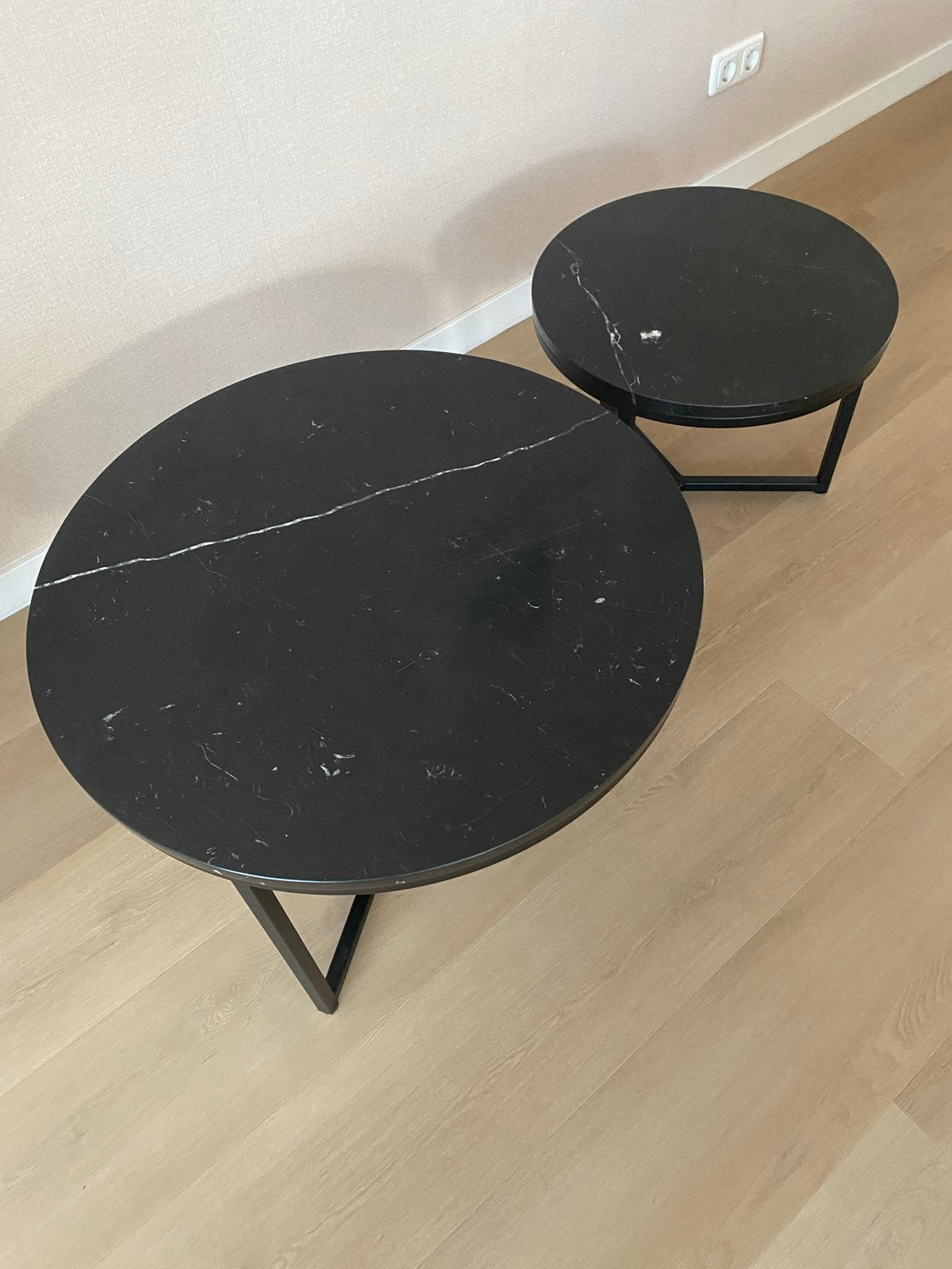 Marmeren salontafels Table du Sud model Veva, Ophalen, Overige materialen, Gebruikt, 50 tot 100 cm