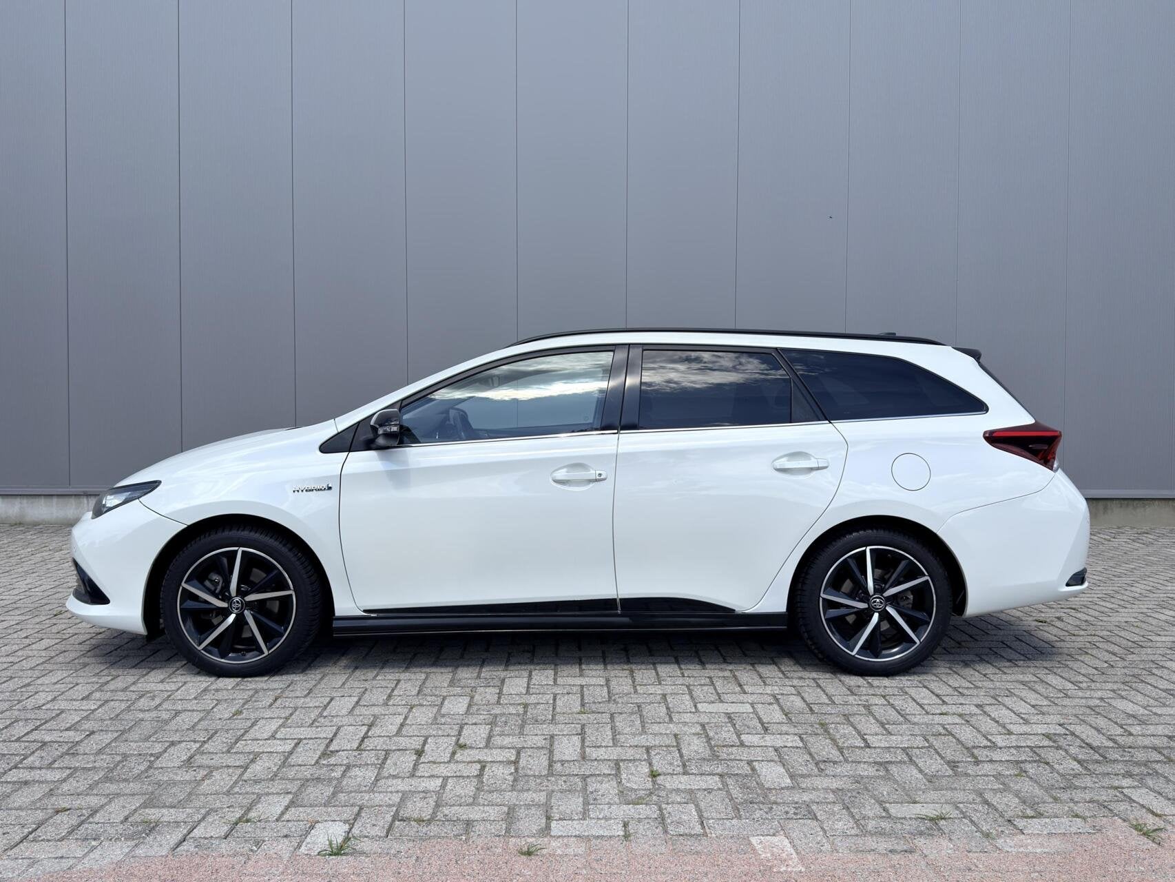 Toyota Auris 1.8 Hybrid Executive |*Climate*|PDC|Cruise|, Auto's, Toyota, Gebruikt, Euro 6, Met garantie (alle), Wit