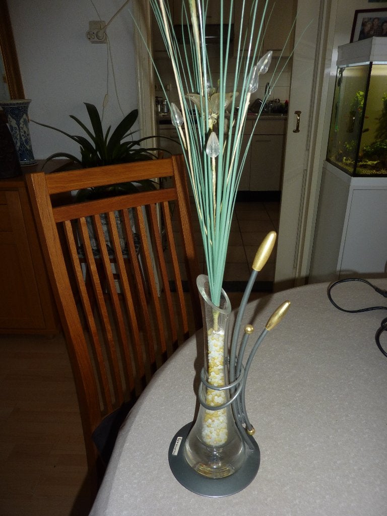 kunstvaasje met kunst bloemen metaal glas, Ophalen of Verzenden