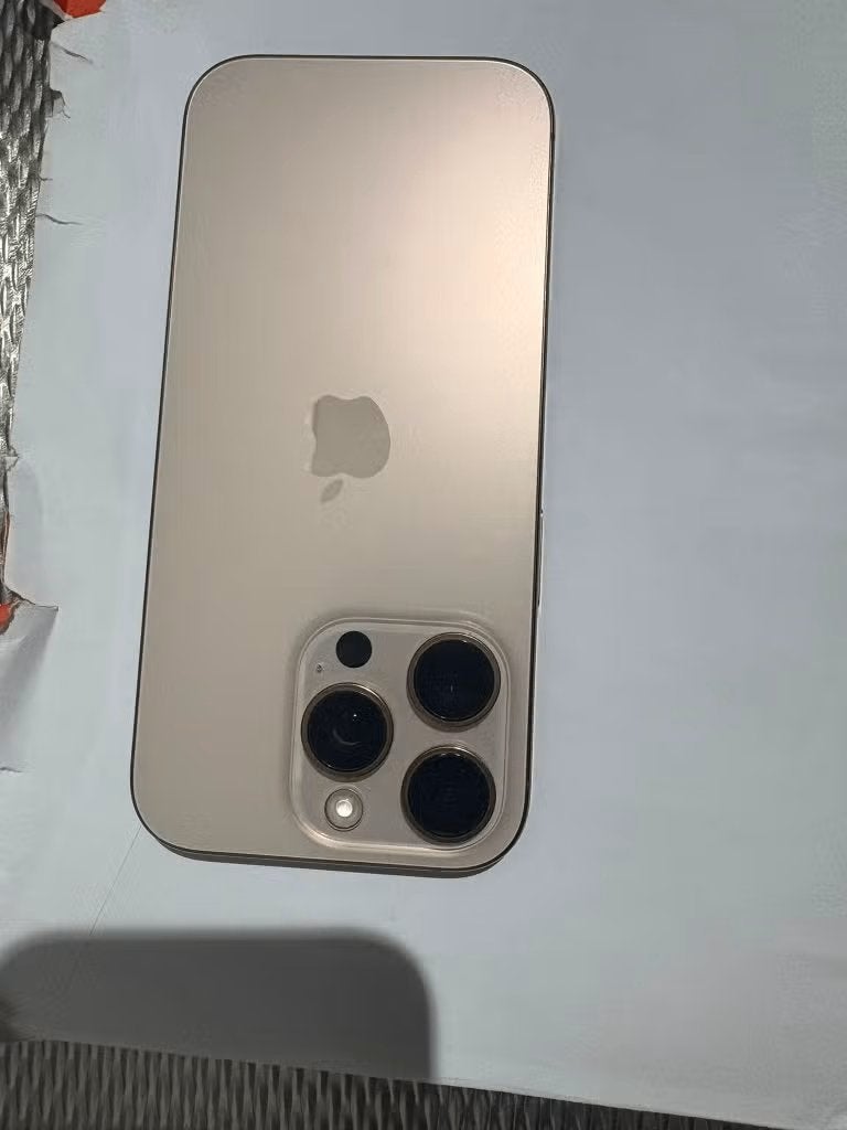 Iphone 16 pro met icloud lock, Telecommunicatie, Mobiele telefoons | Apple iPhone, Ophalen of Verzenden, Zo goed als nieuw, 128 GB