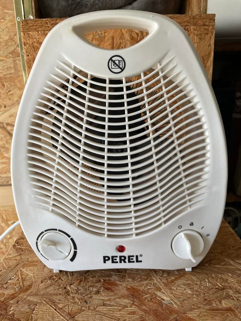 Perel Ventilator Kachel 3x (€10,- ps) - Compact en Krachtig, Witgoed en Apparatuur, Ventilatoren, Ophalen of Verzenden, Gebruikt