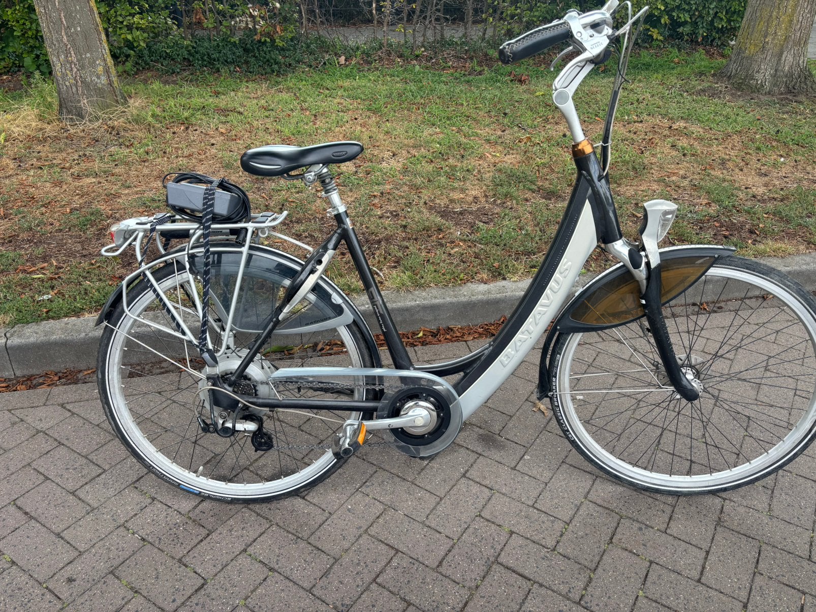 Batavus ion fiets met goed display en oplader €50 ophalen, Ophalen, Gebruikt, Batavus