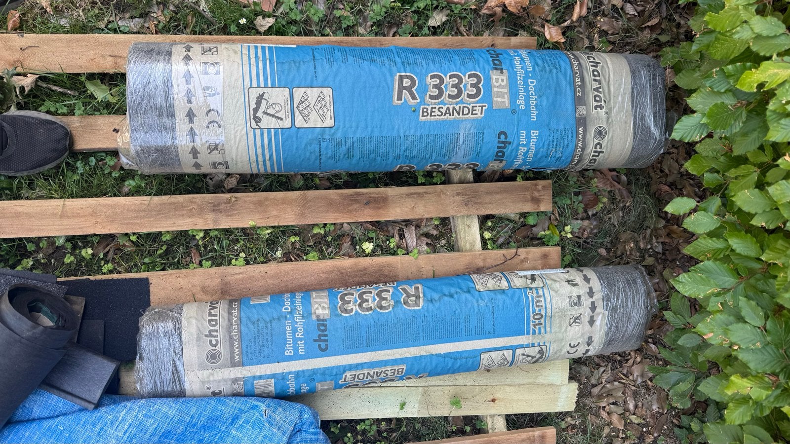2 rollen R333 bitumen dakleer - 20m² ongebruikt, Ophalen, Overige materialen, Zwart, Nieuw