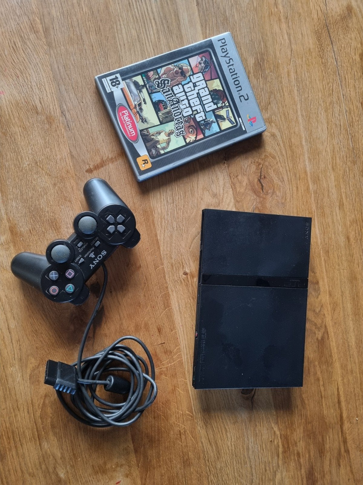 Sony PlayStation 2 (PS2) incl. kabels en controller, Spelcomputers en Games, Spelcomputers | Sony PlayStation 2, Zwart, Ophalen of Verzenden
