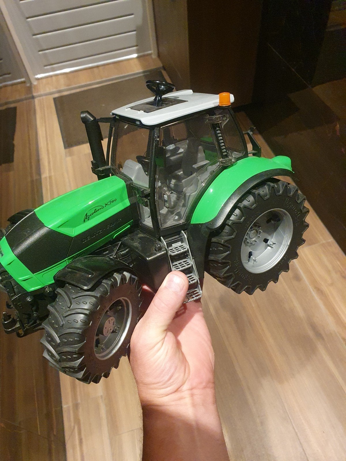 Grote speelgoedtractor Deutz-Fahr Agrotron X720, Ophalen of Verzenden, Zo goed als nieuw