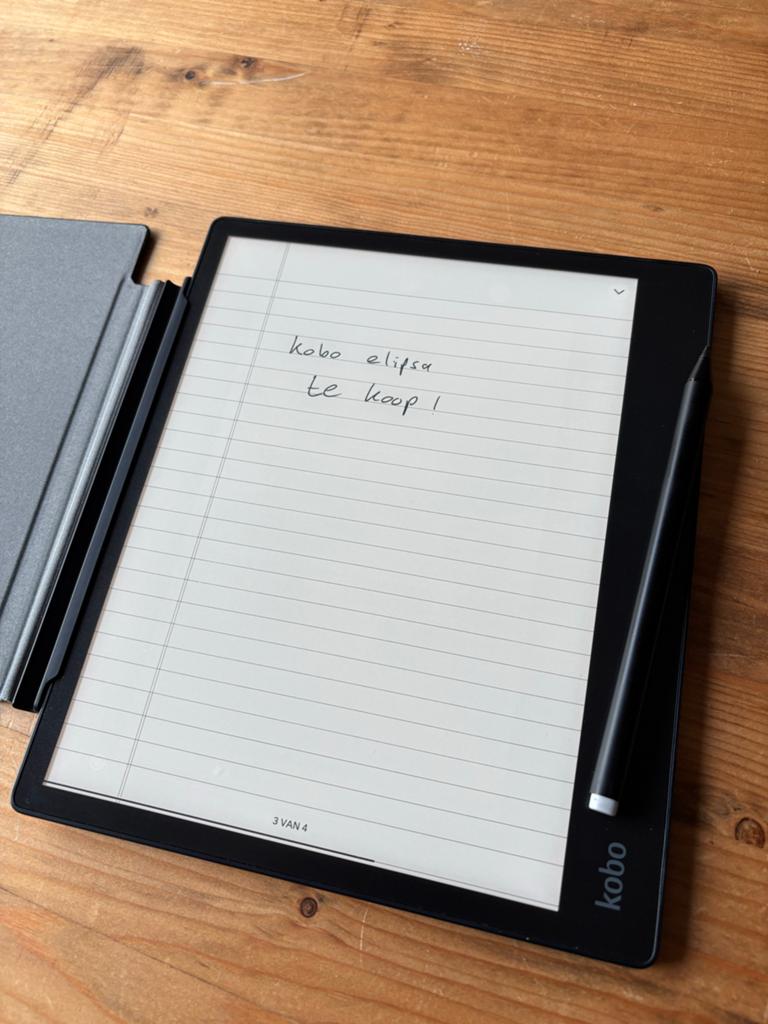 Kobo Elipsa e-reader met stylus en hoes, Touchscreen, Ophalen of Verzenden, Zo goed als nieuw, 10 inch of meer