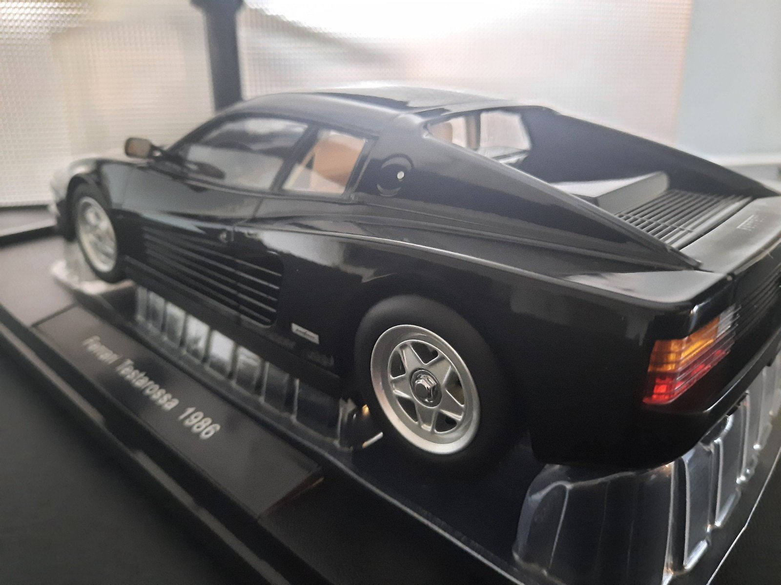 Ferrari Testarossa 1986 Schaal 1:18, Overige merken, Auto, K&K, Ophalen of Verzenden