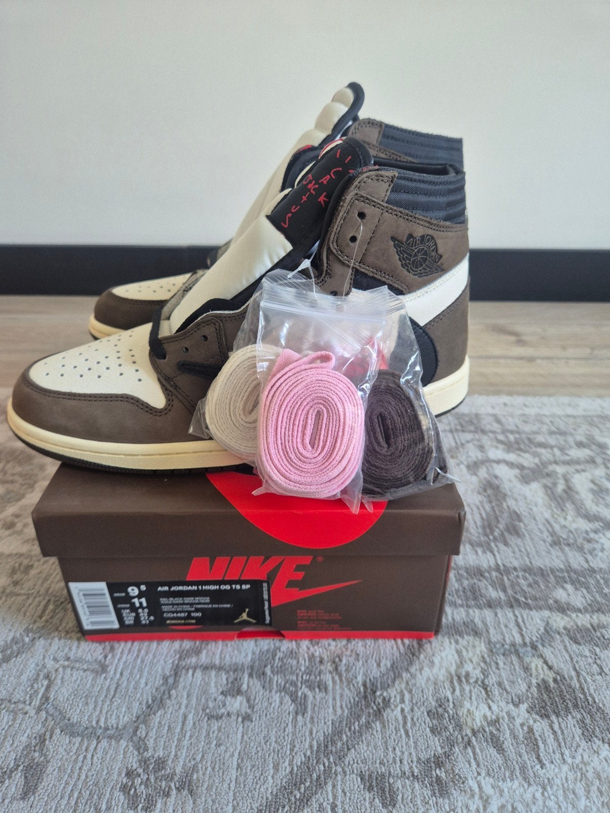 air jordan 1 high *Travis Scott*, Kleding | Heren, Schoenen, Ophalen of Verzenden, Nieuw