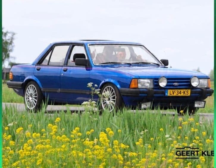 Ford Granada 2.8 I AUT 1984 Blauw, Automaat, 1352 kg, 150 pk, Blauw