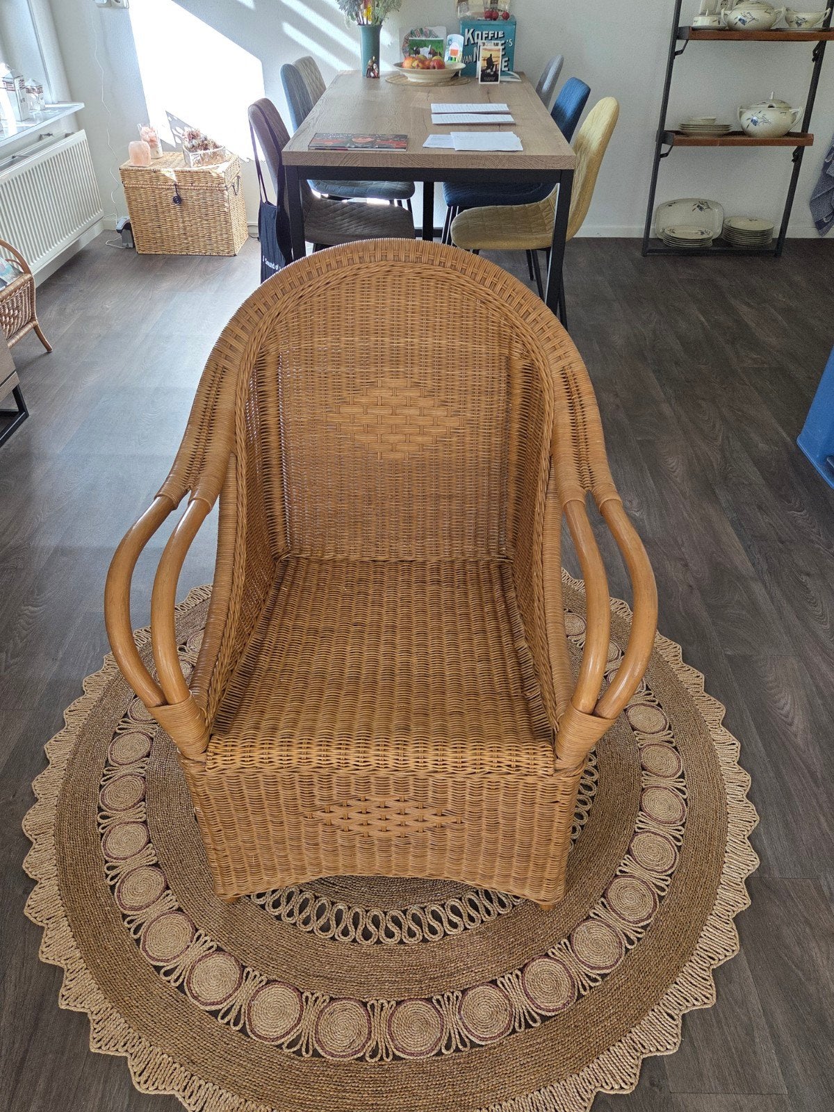 Rotan stoel met armleuningen, Gebruikt, Twee, Bruin, Riet of Rotan