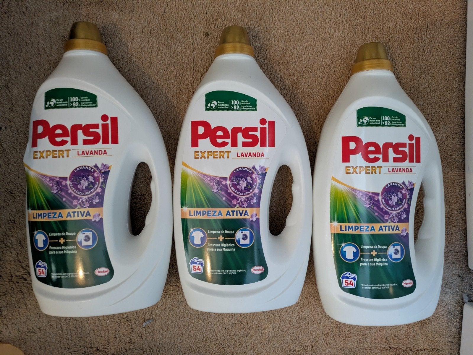 Persil vloeibaar wasmiddel 3x 59 wasbeurten 

3x59 wasbeurte, Ophalen of Verzenden, Schoonmaakmiddel