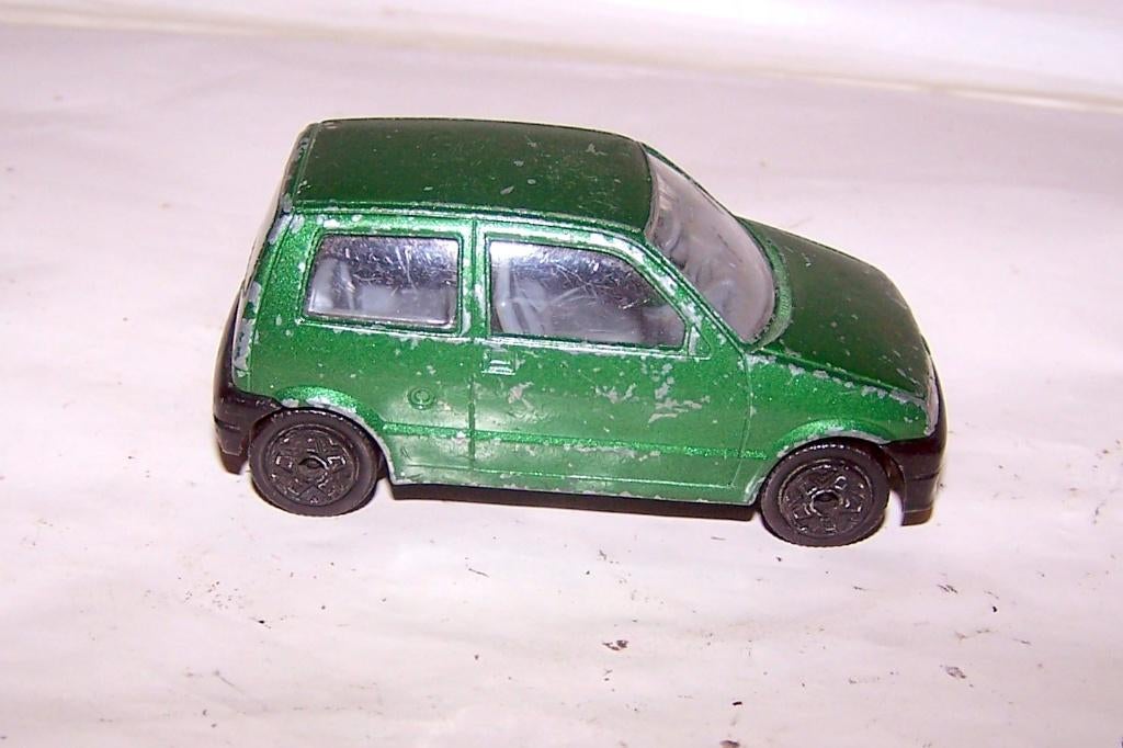Bburago Fiat Cinquento. 1/43. Igs., Hobby en Vrije tijd, Modelauto's | 1:43, Ophalen of Verzenden, Gebruikt, Auto, Vanguards
