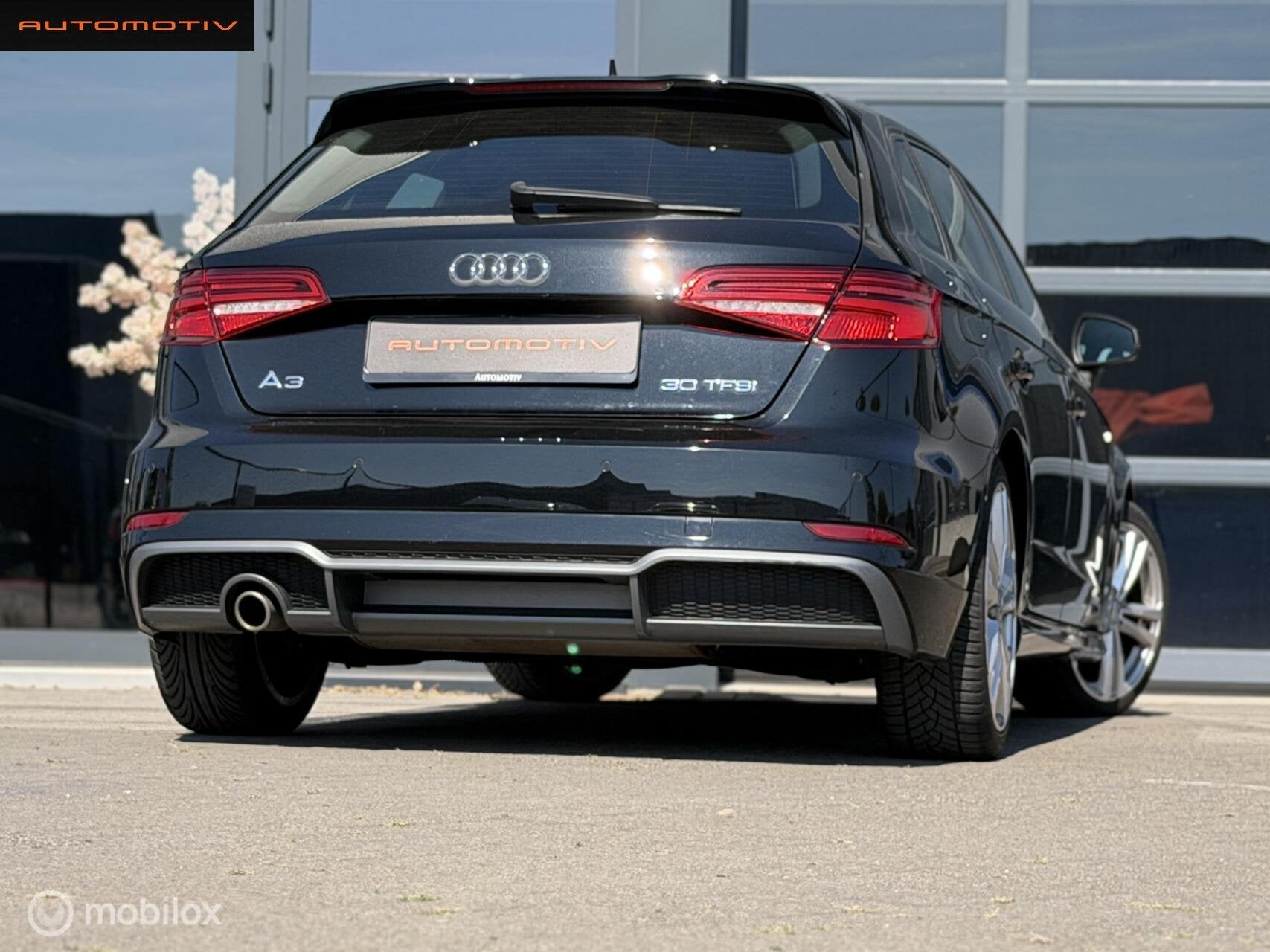 Audi A3 Sportback TFSI AUTOMAAT / 3X S LINE / LED / NAP, Auto's, Gebruikt, Euro 6, 116 pk, Zwart