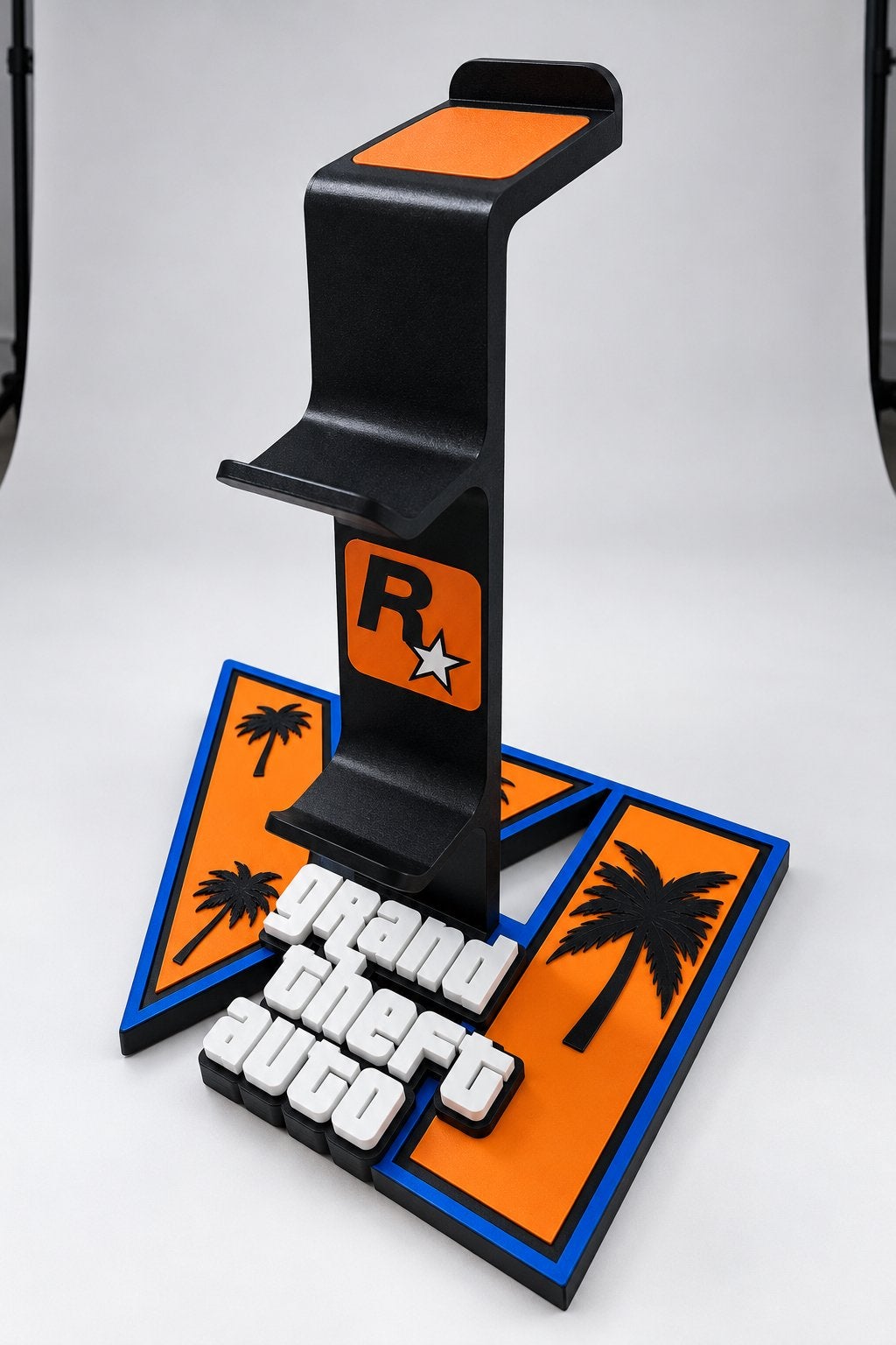 Gta 6 Grand Theft Auto Headset Houder - en 2 consoles, Spelcomputers en Games, Overige merken, Ophalen of Verzenden, Zo goed als nieuw