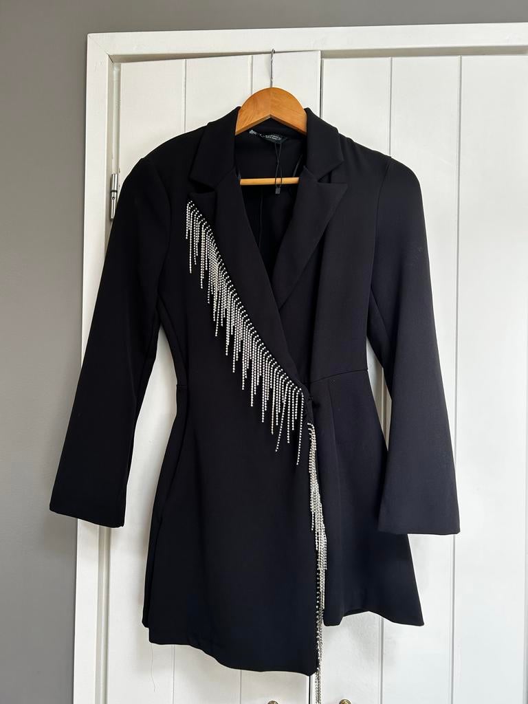 Zara blazer jurk met strass, Kleding | Dames, Jurken, Zwart, Nieuw, Ophalen of Verzenden, Maat 34 (XS) of kleiner