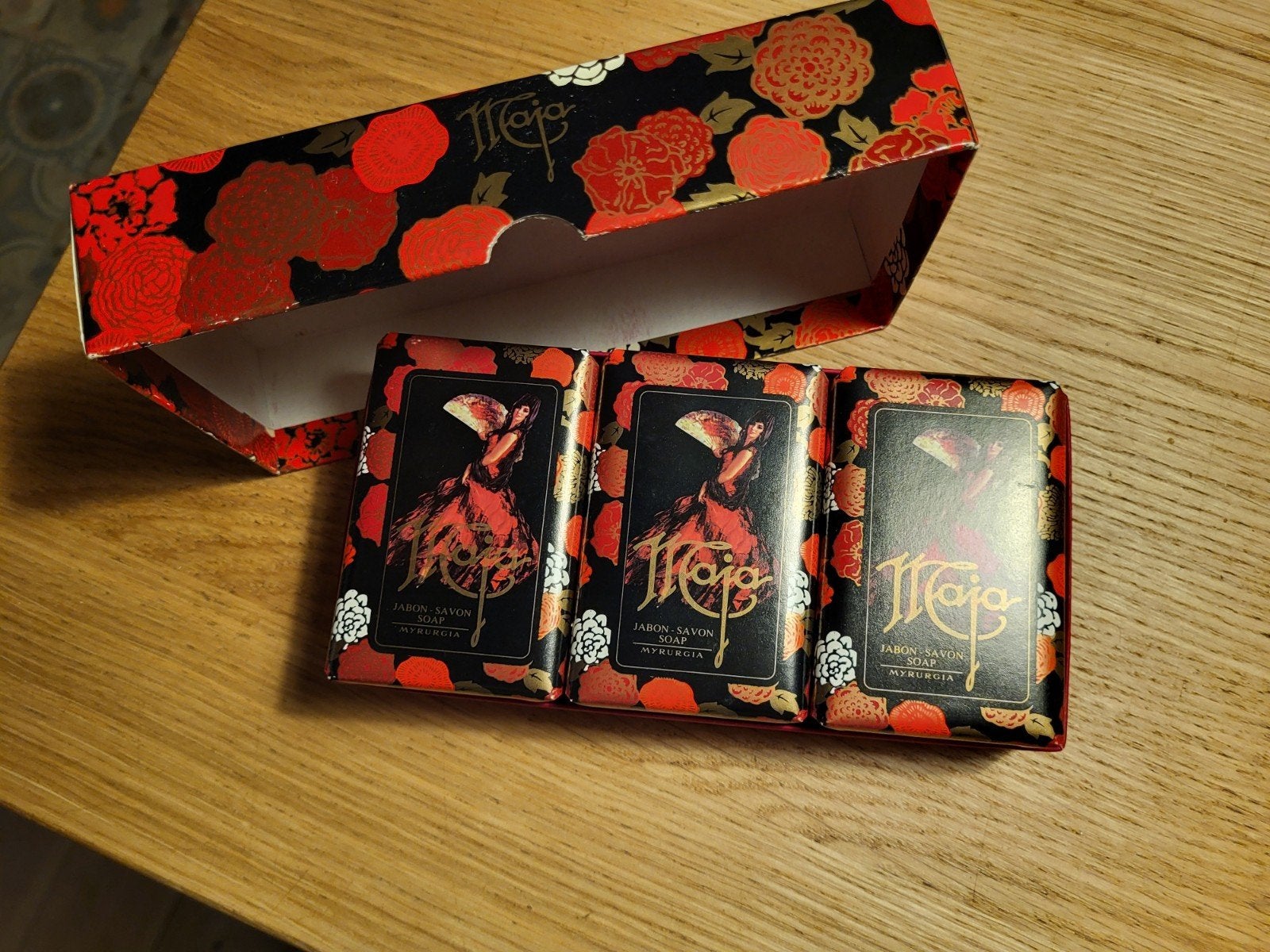 Maja zeep 3x in cadeaudoos, Verzamelen, Ophalen of Verzenden, Zo goed als nieuw