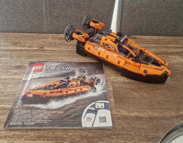 Lego Technic Reddingshovercraft 42120 met boekje, Ophalen of Verzenden, Zo goed als nieuw