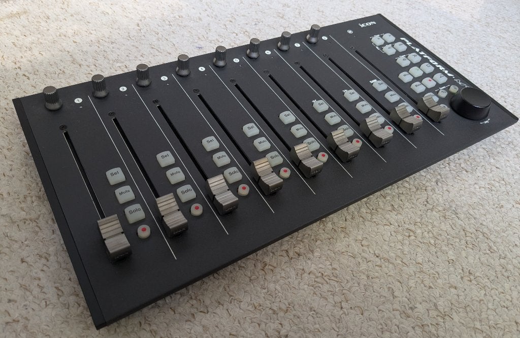 Icon Pro Audio Platform M+ MIDI Control Surface, Ophalen, Gebruikt