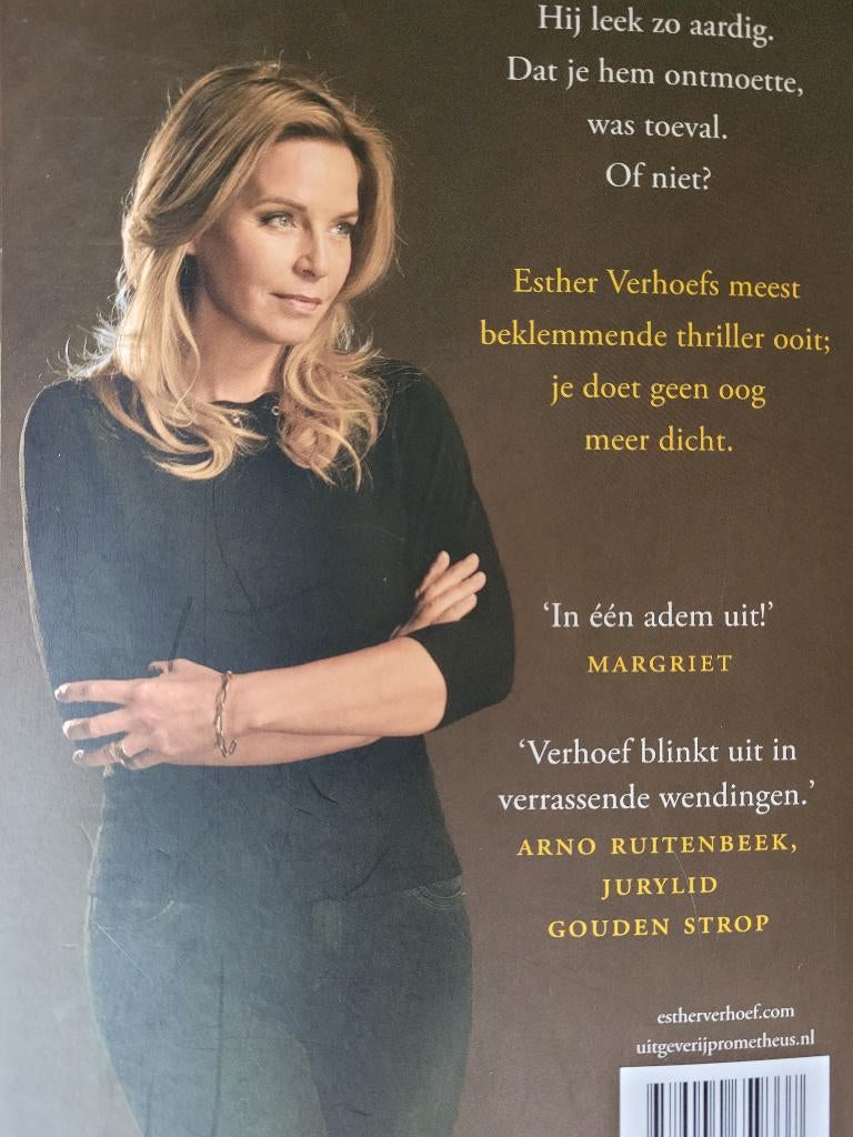 Facade esther verhoef boek, Boeken, Ophalen of Verzenden, Zo goed als nieuw