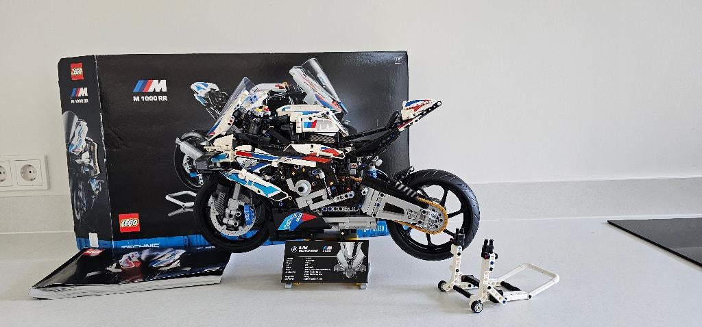 LEGO Technic 42130 BMW M1000R, Kinderen en Baby's, Speelgoed | Duplo en Lego, Ophalen, Zo goed als nieuw, Complete set, Lego