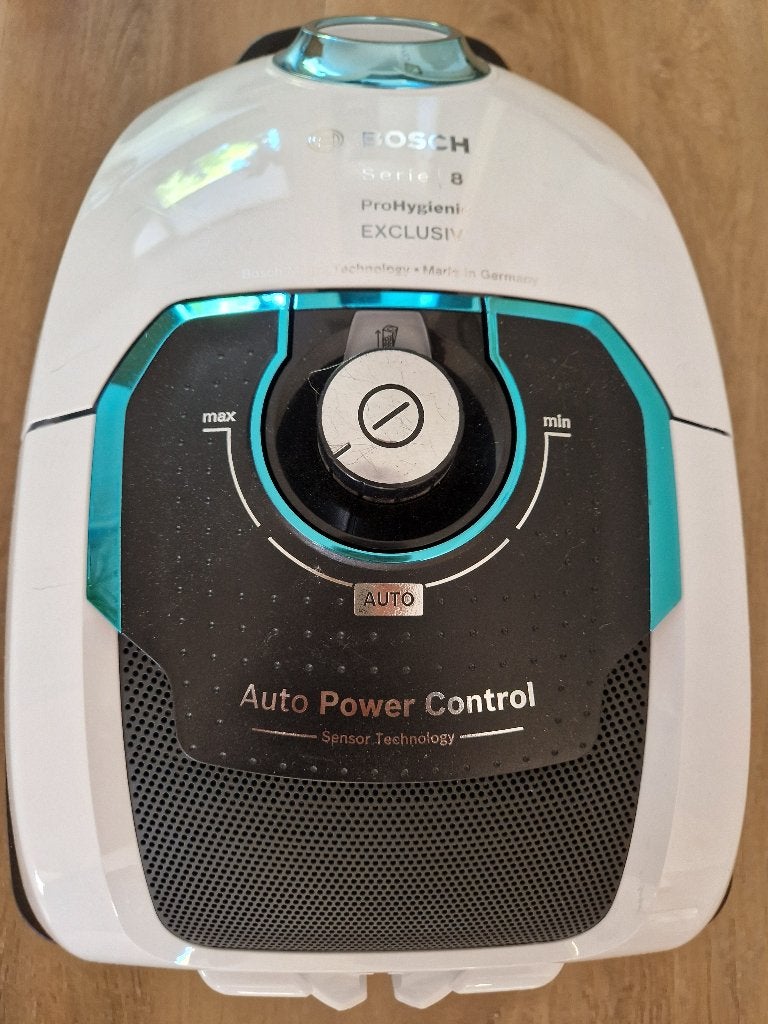 Bosch stofzuiger, 1 jaar oud, Bosch, Zo goed als nieuw, Sledestofzuiger, Stille werking