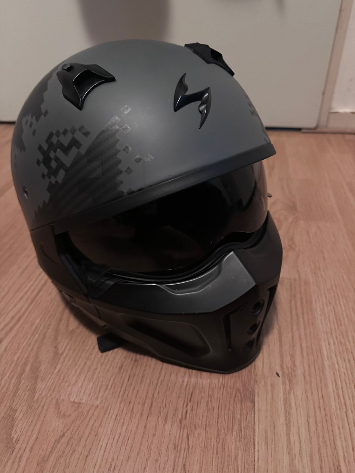 Helm scorpion, Ophalen of Verzenden, Zo goed als nieuw, Small