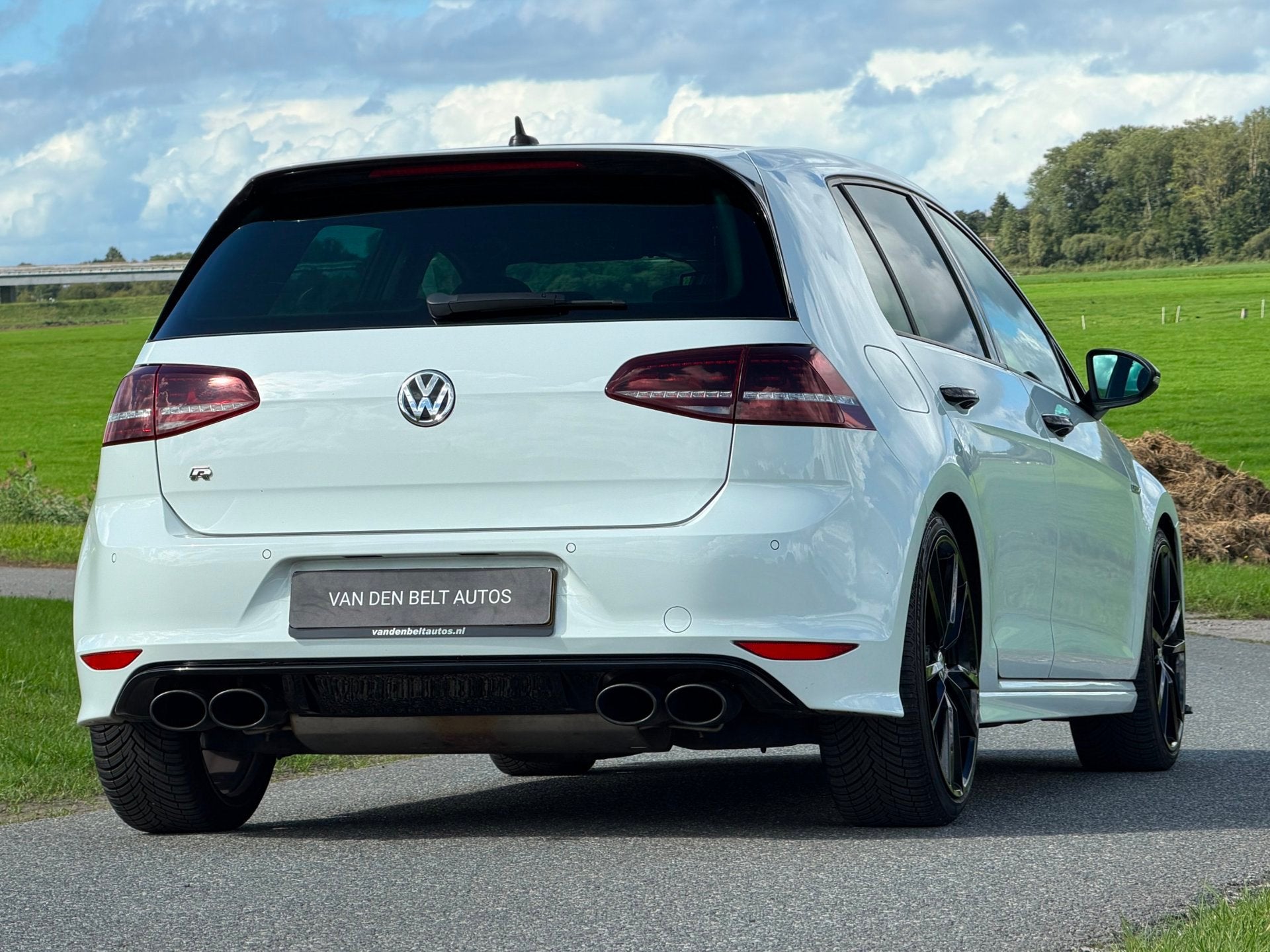 Volkswagen Golf 7 2.0 TSI R 300PK 4Motion |Milltek |Carplay, Auto's, Automaat, Gebruikt, 4 cilinders, 1984 cc