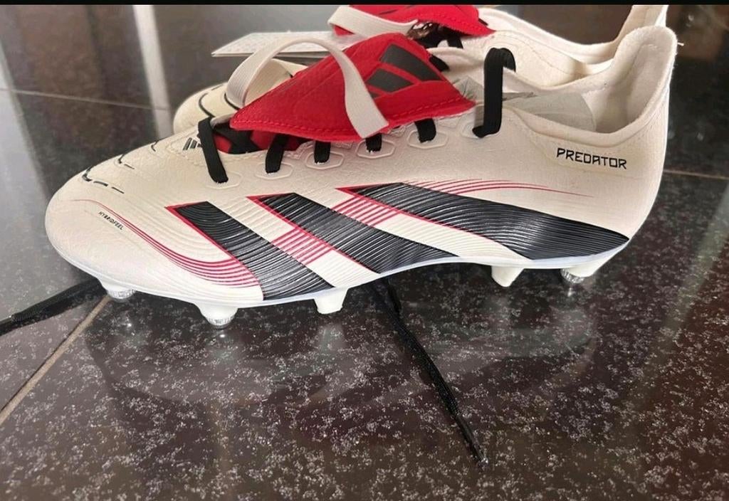 Adidas Predator League Voetbalschoenen - Maat 41 1/3, Sport en Fitness, Voetbal, Ophalen of Verzenden, Nieuw, Schoenen