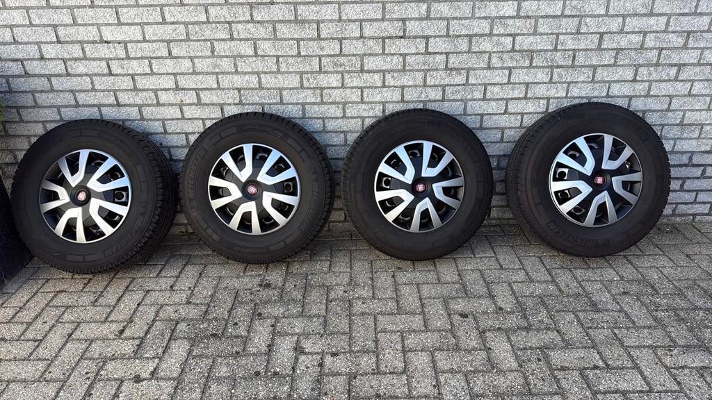 Set van 4 All Season banden op stalen velgen Fiat Ducato, 16 inch, Banden en Velgen, Ophalen of Verzenden, All Season