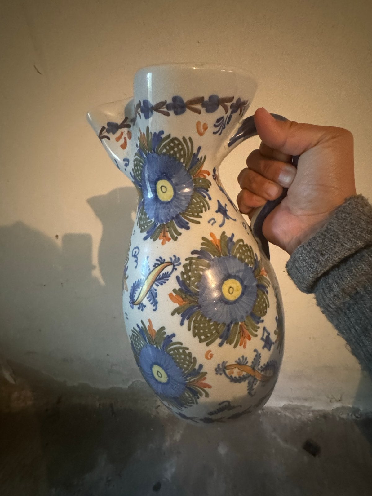 Antieke kan en schaal met bloemmotief, Antiek en Kunst, Ophalen