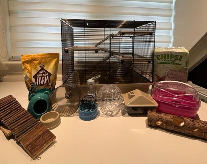 Hamsterkooi groot compleet met alle toebehoren, Kooi, Minder dan 75 cm, Zo goed als nieuw, Hamster