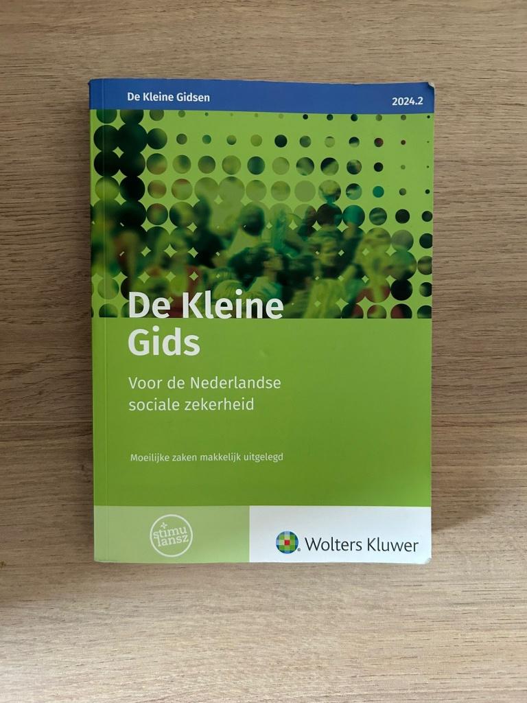 De kleine gids 2024.2, Gelezen, Ophalen of Verzenden, MBO, Wolters Kluwer