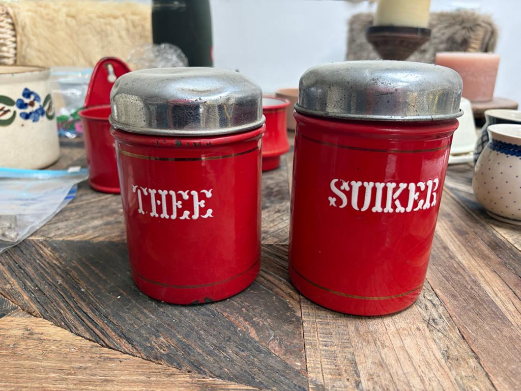 Vintage Rode Emaille Thee- en Suikerbussen Set, Ophalen of Verzenden