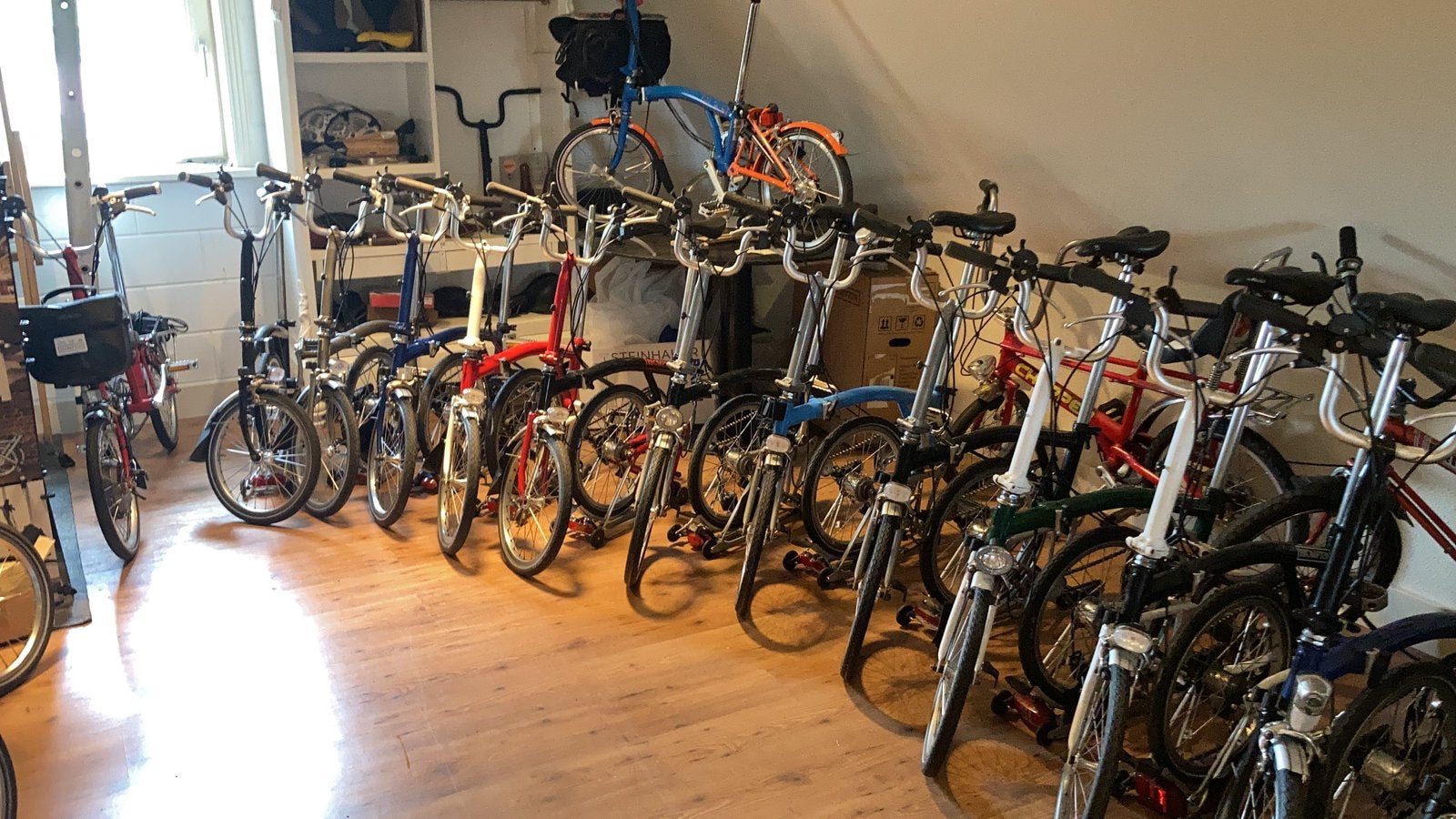 Foto 3 van Grote voorraad gebruikte Bromptons