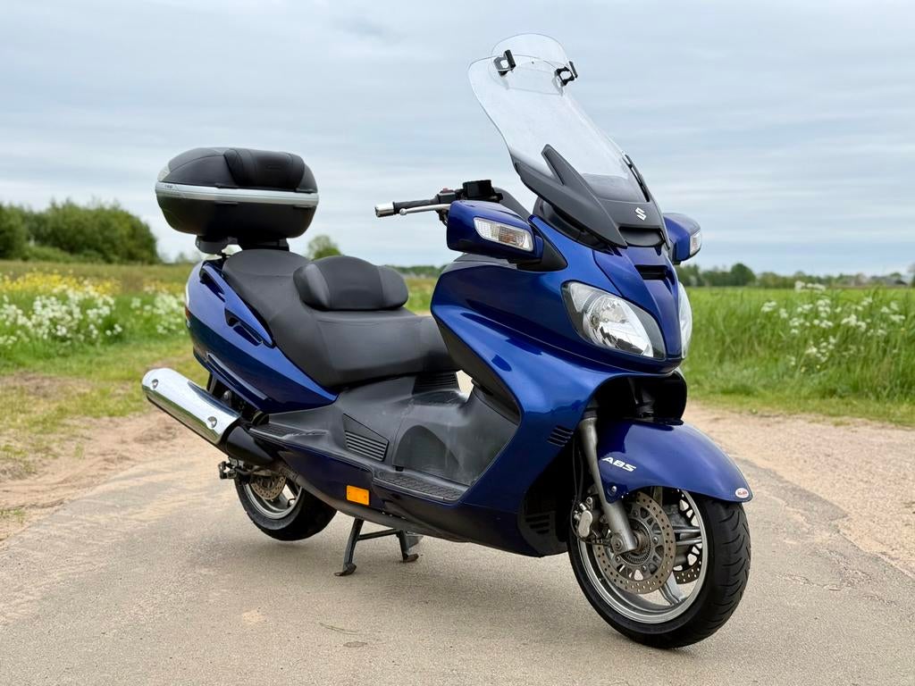 Suzuki Burgman 650 Executive | ABS | 2005, Motoren, Motoren | Suzuki, Particulier, Scooter, meer dan 35 kW, 2 cilinders, ABS, Automaat