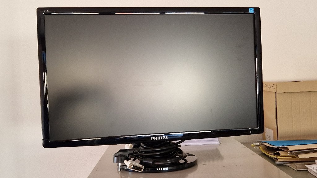 Zeer Nette 24 Inch Philips 244E Alle aansluitingen ook Hdmi, Computers en Software, Monitoren, HDMI, Gebruikt, IPS, Full HD