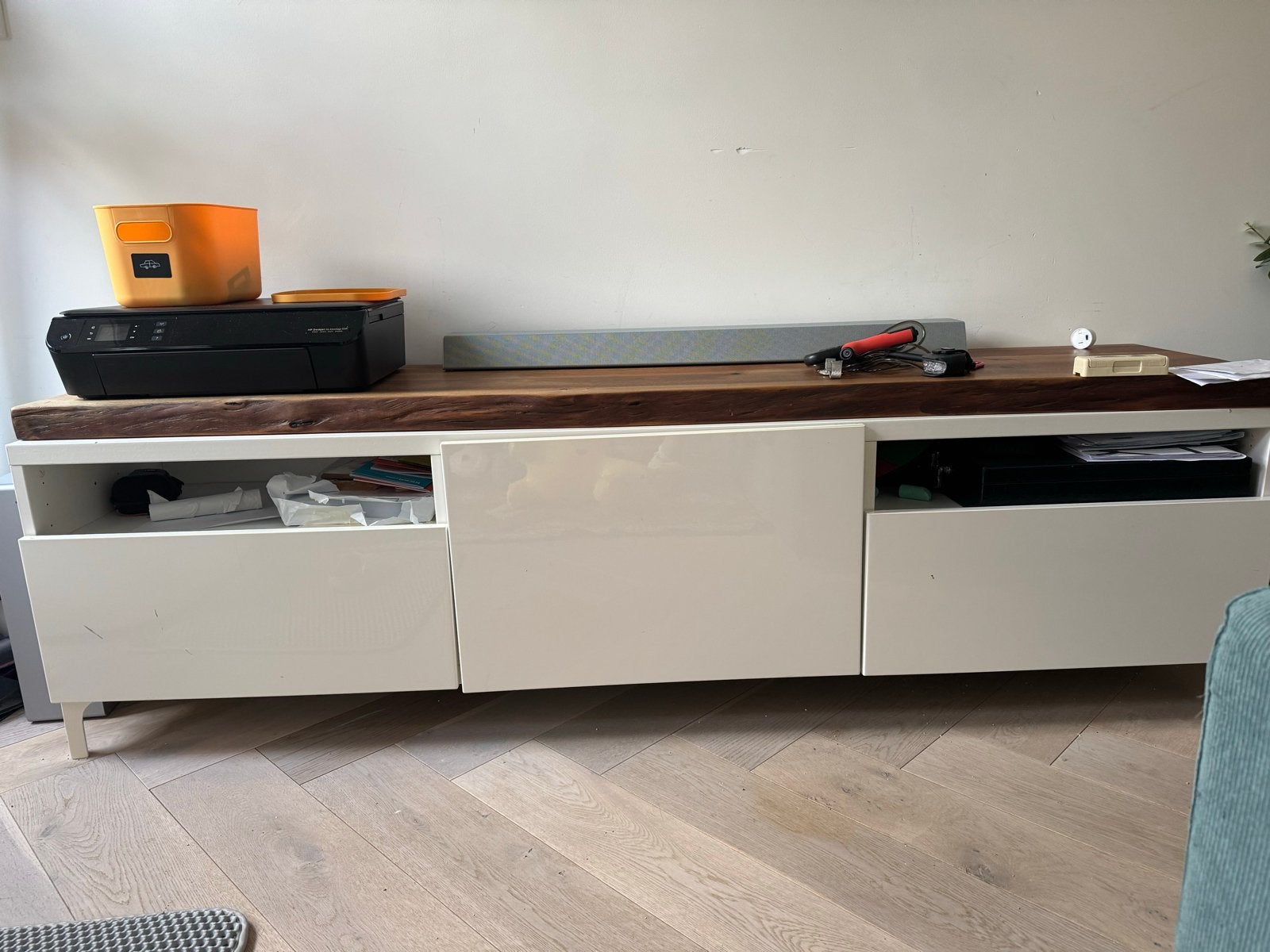 Ikea Besta TV-meubel wit glans met lades en kast, Ophalen, Kunststof, Gebruikt, 150 tot 200 cm
