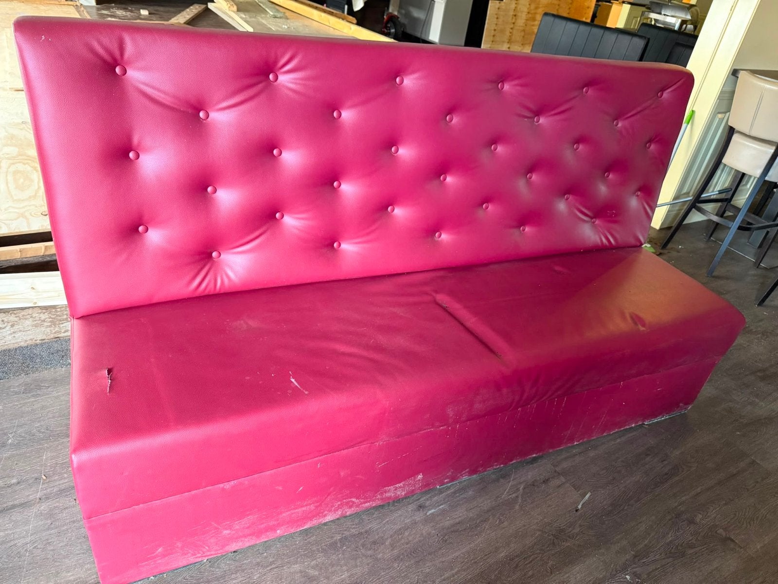Bankjes met gebruikssporen - Ideaal voor horeca of project, Ophalen, Kunststof, Gebruikt, 150 tot 200 cm