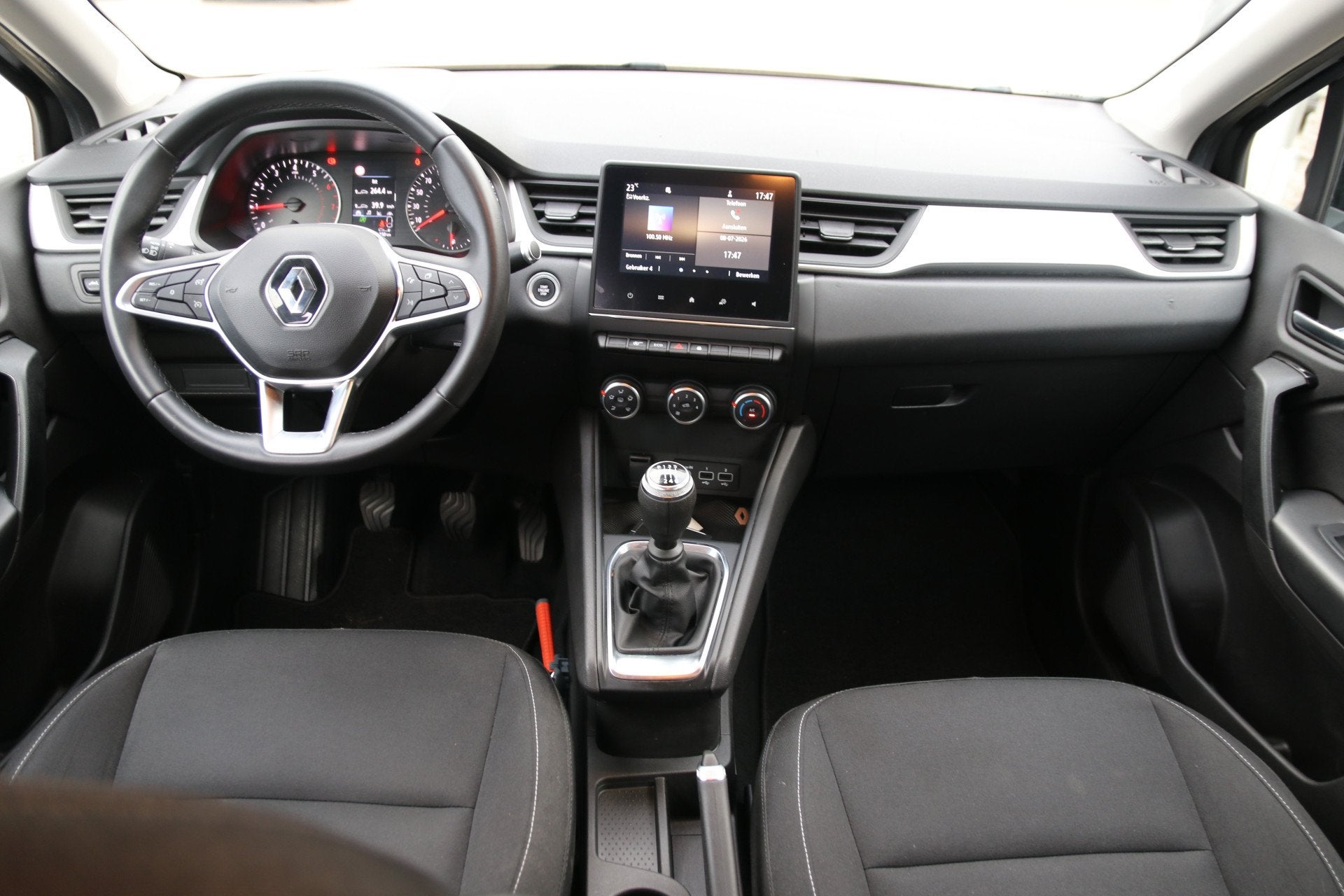 Renault Captur 1.0 TCe 90 Zen / Cruise / Airco / Camera, Auto's, Voorwielaandrijving, Gebruikt, Euro 6, Zwart