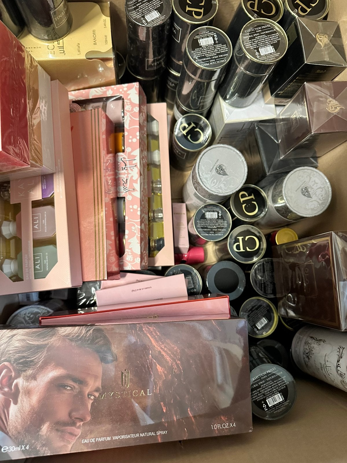 Nieuw Parfum, Ophalen, Nieuw, Zwart, Handen en Nagels