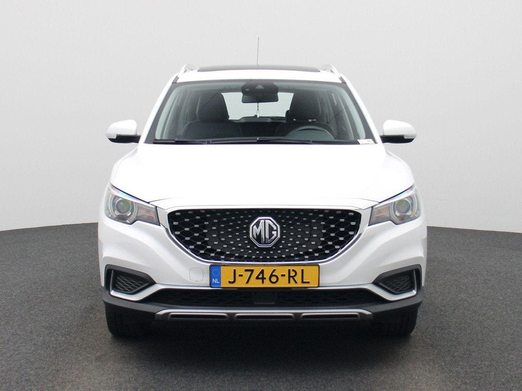 MG ZS EV Luxury 45 kWh | Leder | Navi | Panoramadak | CarPla, Auto's, MG, Gebruikt, 143 pk, ZS, 1507 kg