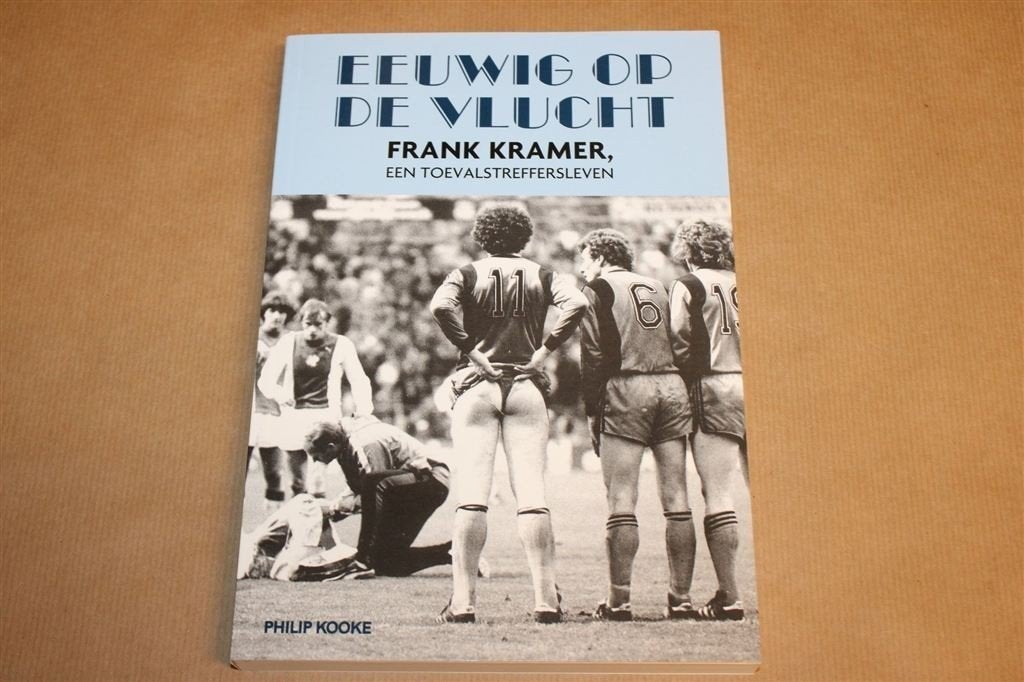 Eeuwig op de Vlucht — Frank Kramer, Voetbal & TV Biografie, Ophalen of Verzenden, Zo goed als nieuw, Watersport en Hengelsport