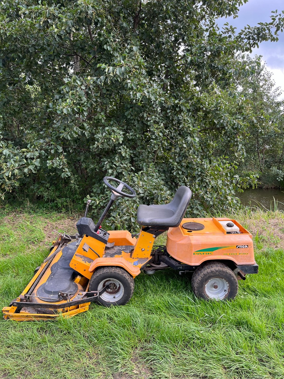 Stiga Park HST 16 Pro Zitmaaier met 120 cm maaidek, Ophalen, Cirkelmaaier, Gebruikt, Mulchfunctie