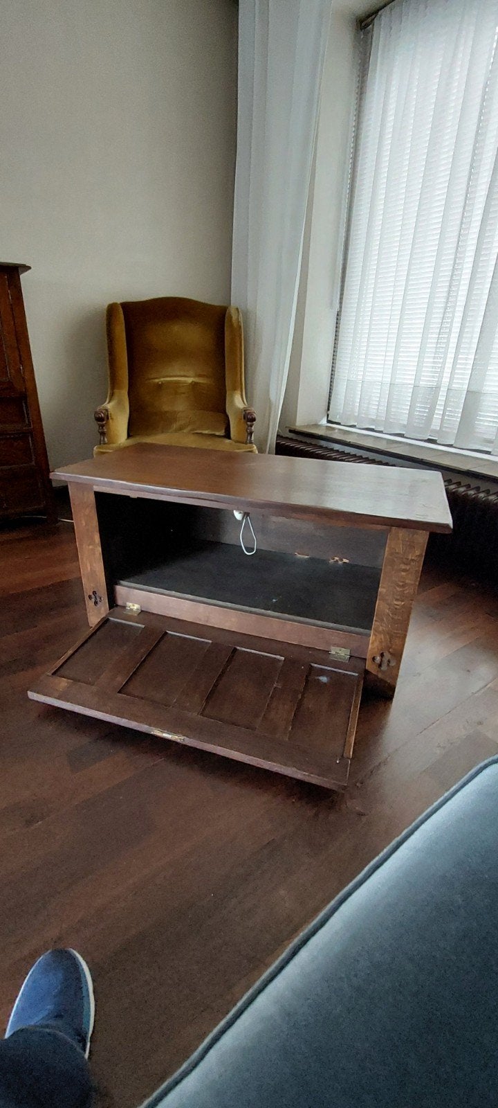 Vintage houten tv-meubel / dressoir, Ophalen