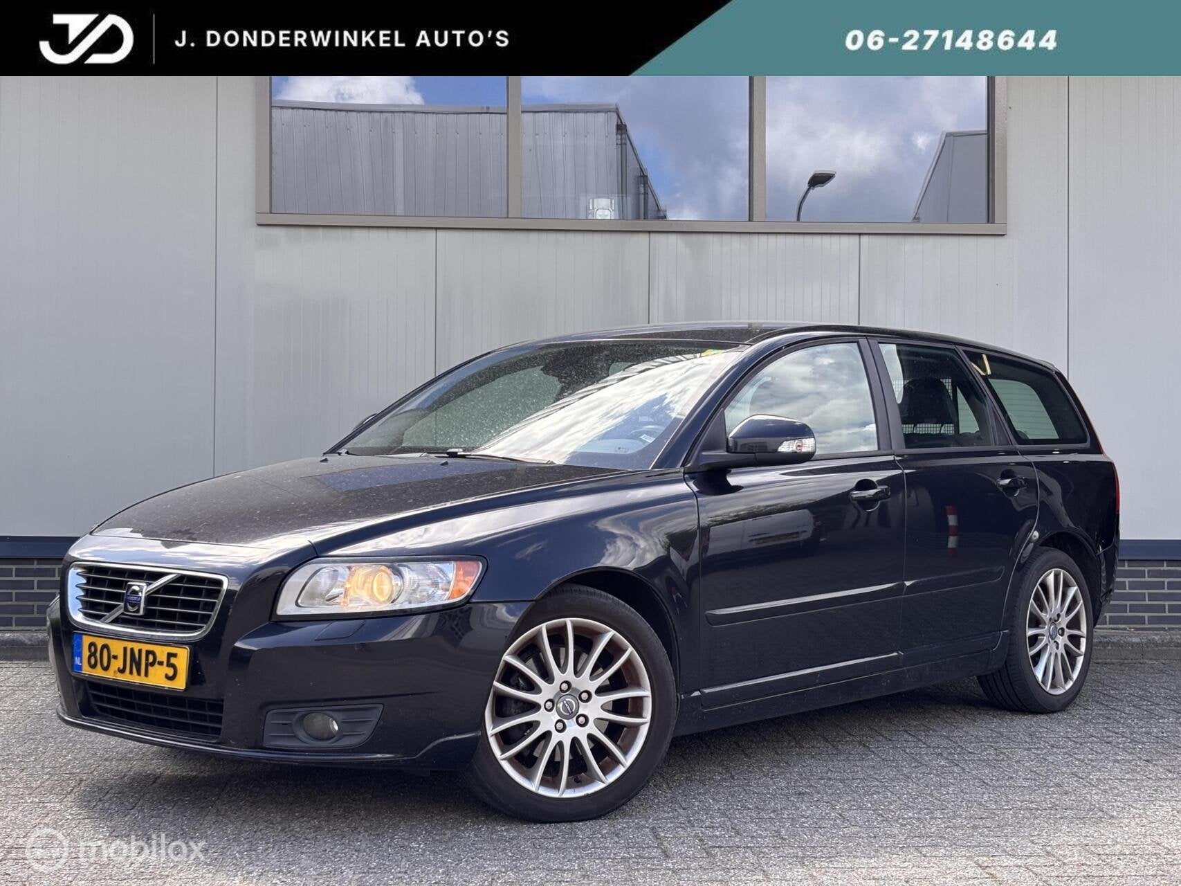 Volvo V50 2.4i 170PK AUTOMAAT clima - cruise - VOL LEDER, Auto's, Gebruikt, Zwart, 700 kg, Zwart